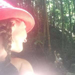 Meet your Posher, Sharon